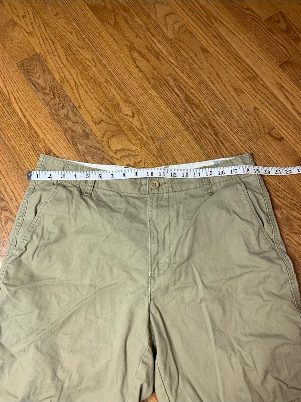 Old Navy Lived-In Straight Khaki Chino Shorts Mens Size 36 Tan - Picture 7 of 8